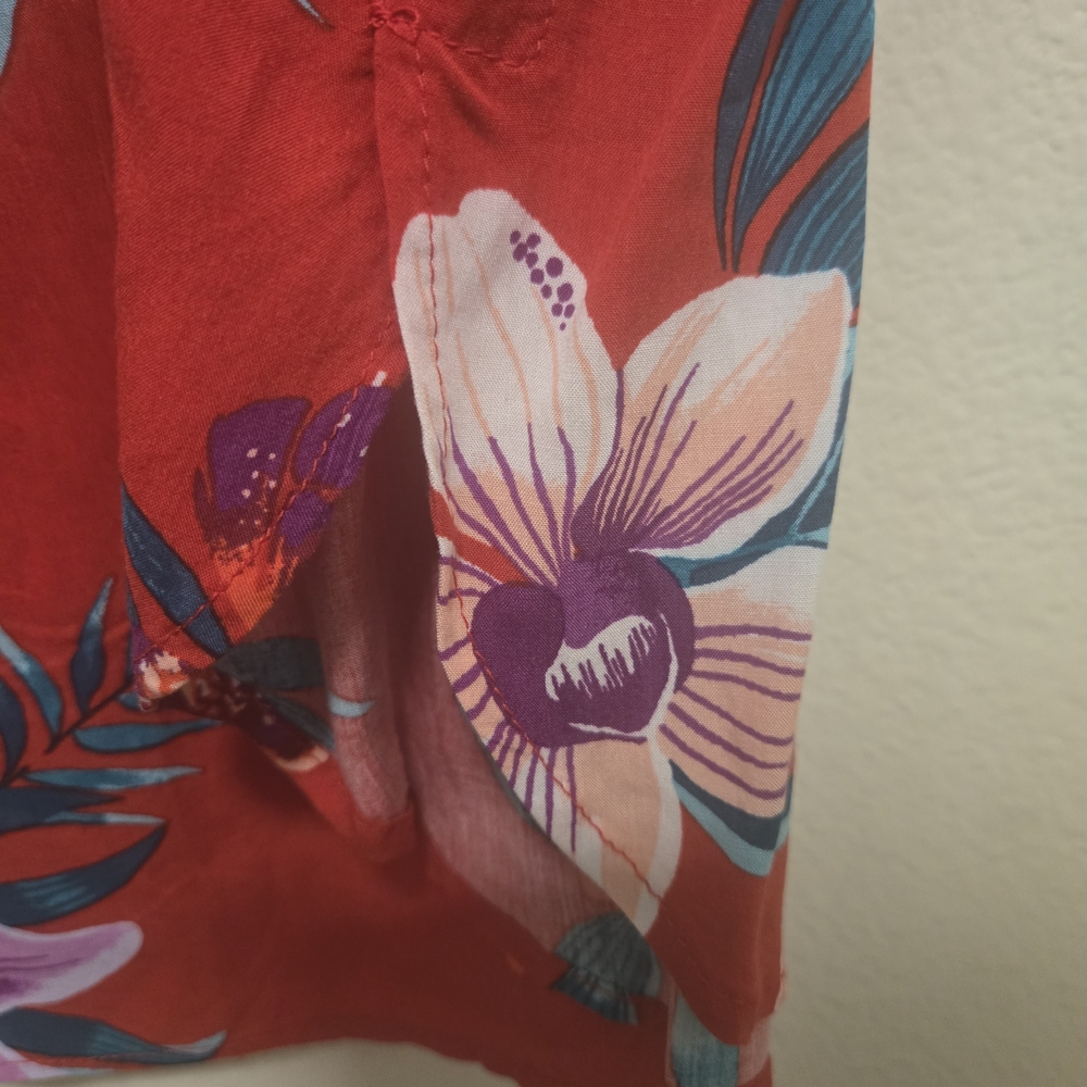 Floral Red Sleeveless Top - Picture 5 of 6